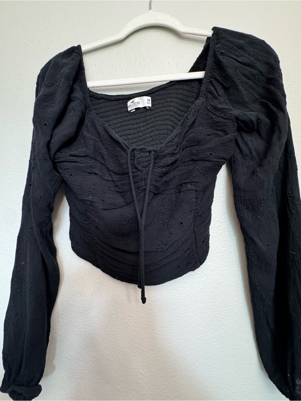 Hollister Black Eyelet Ruched Tie Front Puff-Sleeve Top